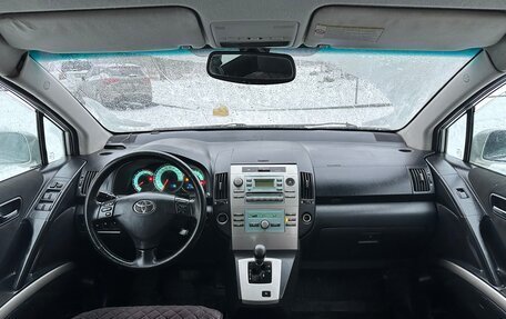 Toyota Corolla Verso I, 2006 год, 700 000 рублей, 18 фотография