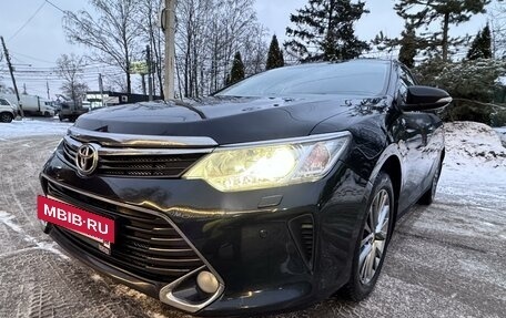 Toyota Camry, 2017 год, 2 800 000 рублей, 2 фотография