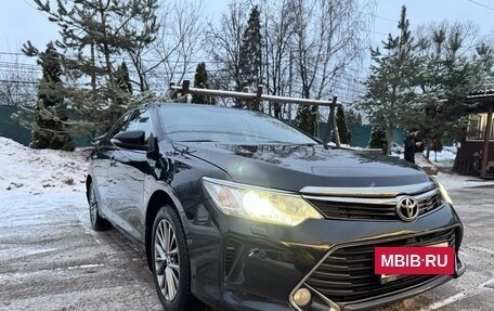 Toyota Camry, 2017 год, 2 800 000 рублей, 8 фотография