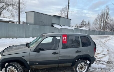 Chevrolet Niva I рестайлинг, 2004 год, 285 000 рублей, 4 фотография