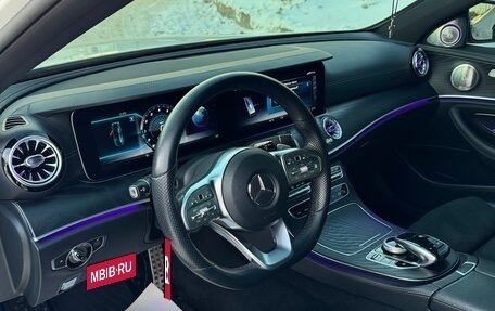 Mercedes-Benz E-Класс, 2019 год, 4 400 000 рублей, 7 фотография