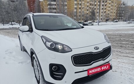 KIA Sportage IV рестайлинг, 2018 год, 2 090 000 рублей, 11 фотография