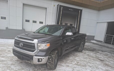 Toyota Tundra II, 2015 год, 5 300 000 рублей, 2 фотография