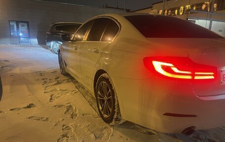 BMW 5 серия, 2017 год, 3 600 000 рублей, 9 фотография