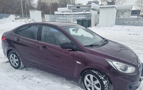 Hyundai Solaris II рестайлинг, 2013 год, 735 000 рублей, 2 фотография