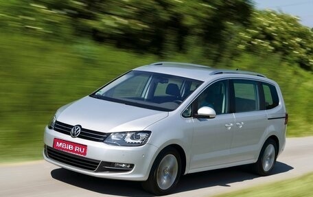 Volkswagen Sharan II, 2013 год, 1 500 000 рублей, 1 фотография