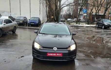 Volkswagen Golf VII, 2018 год, 1 800 000 рублей, 1 фотография