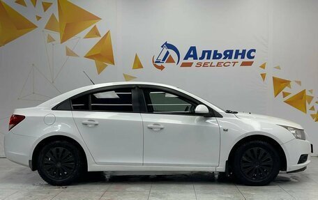 Chevrolet Cruze II, 2011 год, 600 300 рублей, 2 фотография