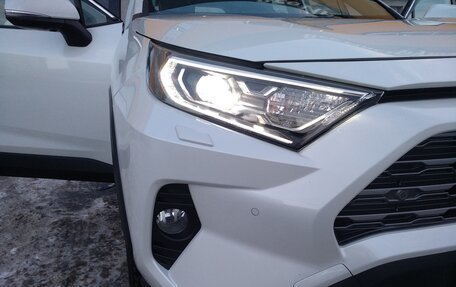 Toyota RAV4, 2020 год, 4 200 000 рублей, 11 фотография