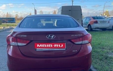 Hyundai Elantra V, 2012 год, 950 000 рублей, 3 фотография