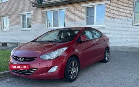 Hyundai Elantra V, 2012 год, 950 000 рублей, 2 фотография