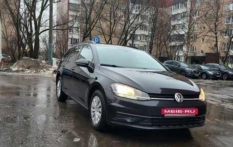 Volkswagen Golf VII, 2018 год, 1 800 000 рублей, 2 фотография