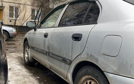 Mitsubishi Carisma I, 2002 год, 300 000 рублей, 2 фотография