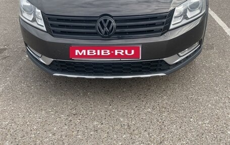 Volkswagen Passat B7, 2012 год, 1 780 000 рублей, 4 фотография