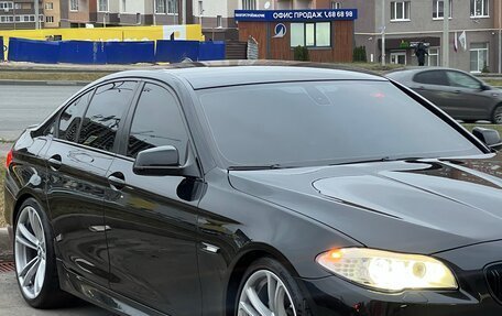 BMW 5 серия, 2010 год, 2 250 000 рублей, 2 фотография