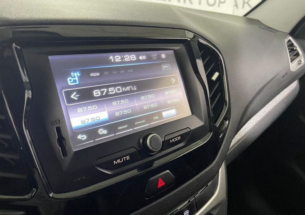 ВАЗ (LADA) Vesta Cross, 2019 год, 1 070 000 рублей, 8 фотография