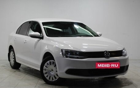 Volkswagen Jetta VI, 2013 год, 779 000 рублей, 3 фотография