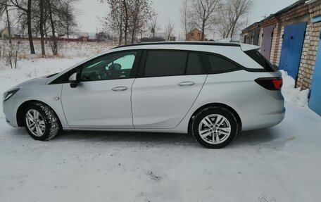 Opel Astra K, 2016 год, 1 475 000 рублей, 3 фотография