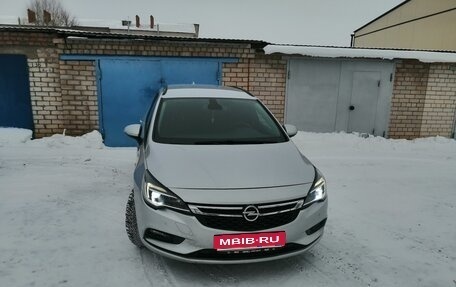 Opel Astra K, 2016 год, 1 475 000 рублей, 9 фотография