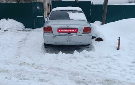 Hyundai Sonata IV рестайлинг, 2005 год, 300 000 рублей, 3 фотография