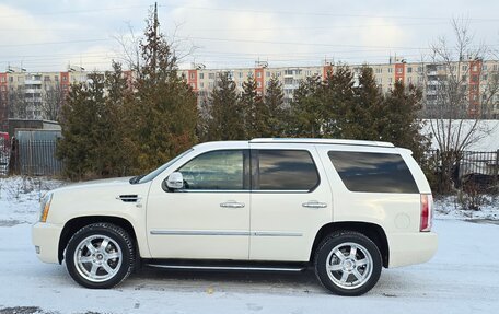 Cadillac Escalade III, 2010 год, 1 750 000 рублей, 3 фотография