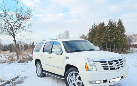 Cadillac Escalade III, 2010 год, 1 750 000 рублей, 5 фотография