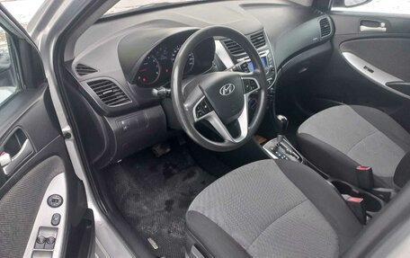 Hyundai Solaris II рестайлинг, 2012 год, 675 000 рублей, 5 фотография