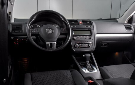 Volkswagen Jetta VI, 2010 год, 899 000 рублей, 6 фотография