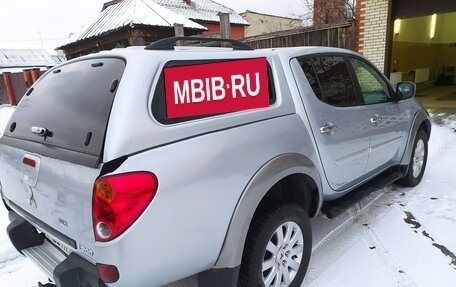 Mitsubishi L200 IV рестайлинг, 2011 год, 890 000 рублей, 5 фотография