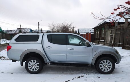 Mitsubishi L200 IV рестайлинг, 2011 год, 890 000 рублей, 20 фотография