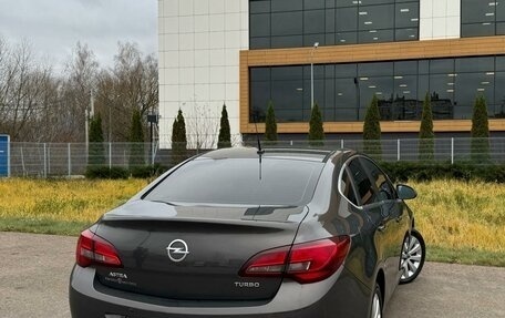 Opel Astra J, 2013 год, 1 270 000 рублей, 4 фотография