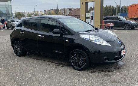 Nissan Leaf I, 2015 год, 770 000 рублей, 2 фотография