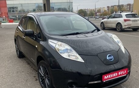 Nissan Leaf I, 2015 год, 770 000 рублей, 3 фотография