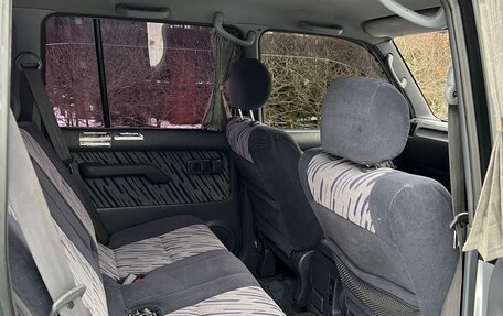 Toyota Land Cruiser Prado 90 рестайлинг, 1997 год, 1 200 000 рублей, 12 фотография