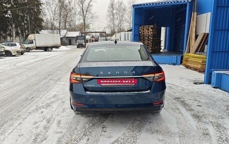 Skoda Superb III рестайлинг, 2022 год, 3 700 000 рублей, 5 фотография