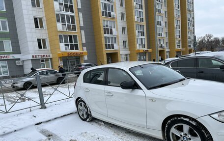 BMW 1 серия, 2011 год, 870 000 рублей, 6 фотография