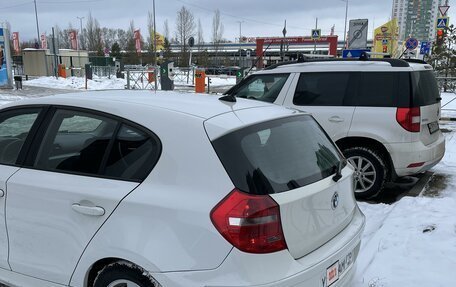 BMW 1 серия, 2011 год, 870 000 рублей, 8 фотография