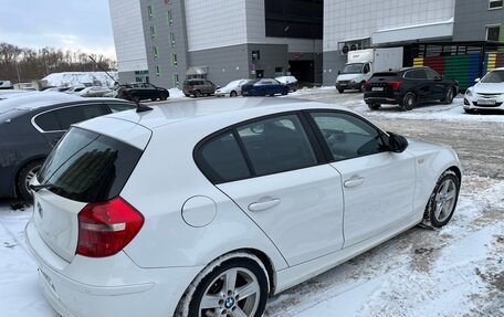 BMW 1 серия, 2011 год, 870 000 рублей, 7 фотография