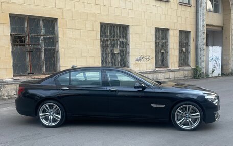 BMW 7 серия, 2014 год, 2 400 000 рублей, 3 фотография