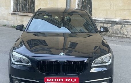 BMW 7 серия, 2014 год, 2 400 000 рублей, 2 фотография