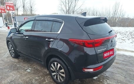 KIA Sportage IV рестайлинг, 2018 год, 1 880 000 рублей, 5 фотография