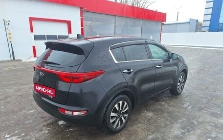 KIA Sportage IV рестайлинг, 2018 год, 1 880 000 рублей, 4 фотография