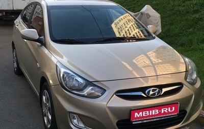 Hyundai Solaris II рестайлинг, 2011 год, 900 000 рублей, 1 фотография