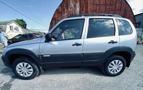 Chevrolet Niva I рестайлинг, 2012 год, 580 000 рублей, 2 фотография