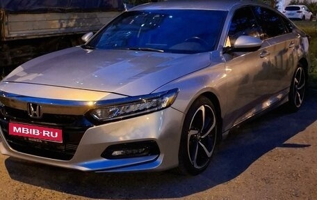 Honda Accord IX рестайлинг, 2020 год, 2 600 000 рублей, 1 фотография