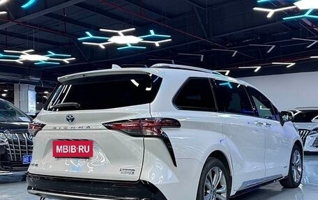 Toyota Sienna, 2021 год, 4 501 055 рублей, 4 фотография