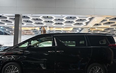 Toyota Alphard III, 2021 год, 10 291 355 рублей, 2 фотография