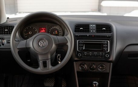 Volkswagen Polo VI (EU Market), 2013 год, 870 000 рублей, 19 фотография