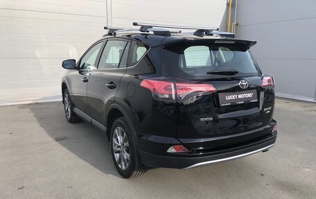 Toyota RAV4, 2018 год, 2 645 000 рублей, 7 фотография