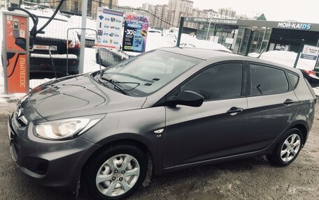 Hyundai Solaris II рестайлинг, 2014 год, 840 000 рублей, 2 фотография